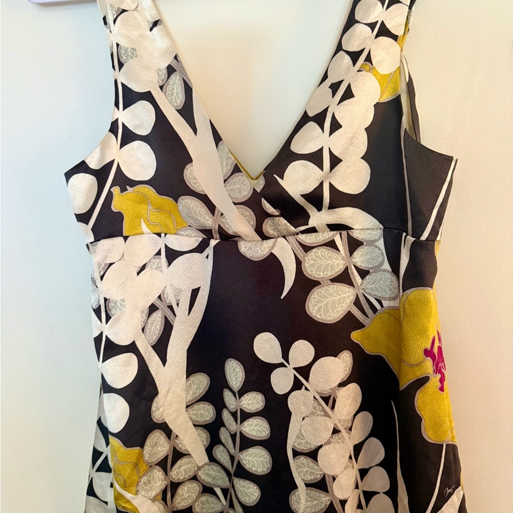 Trina Turk Elegant Cream, chocolate brown and chartreuse silk top - Picture 2 of 3